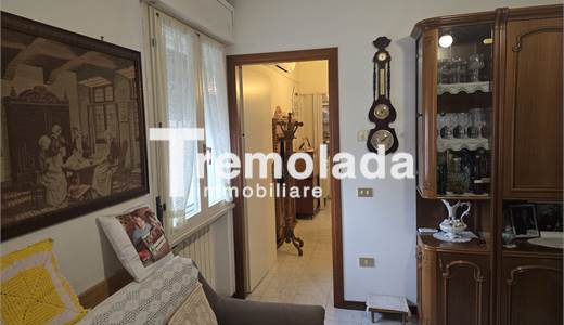 2 locales en venta la Copparo